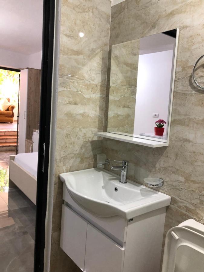 Vila Laura Pasha Villa Ksamil Bagian luar foto