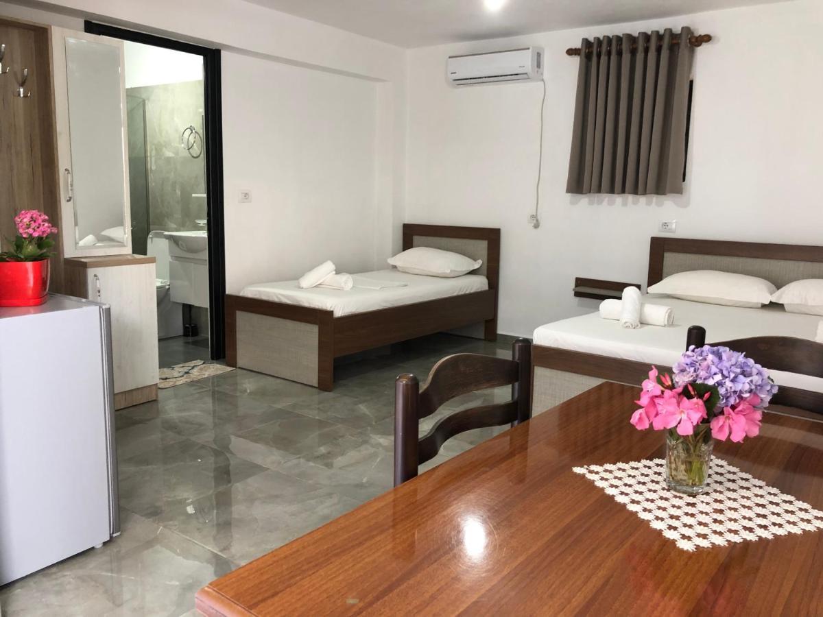 Vila Laura Pasha Villa Ksamil Bagian luar foto