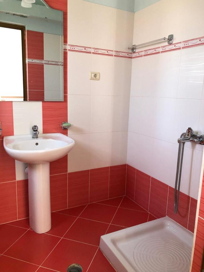 Vila Laura Pasha Villa Ksamil Bagian luar foto