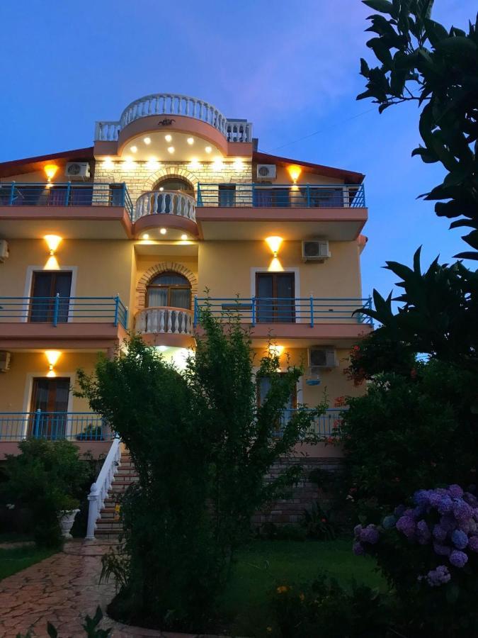 Vila Laura Pasha Villa Ksamil Bagian luar foto