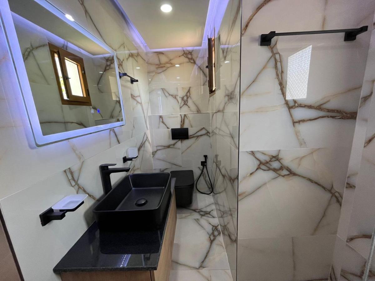 Vila Laura Pasha Villa Ksamil Bagian luar foto