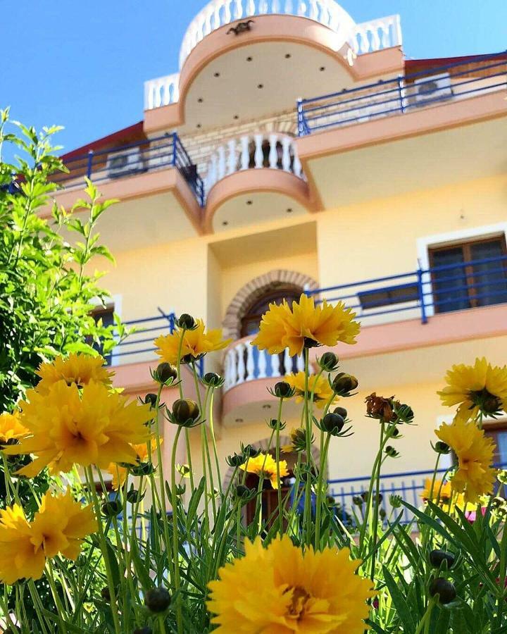 Vila Laura Pasha Villa Ksamil Bagian luar foto