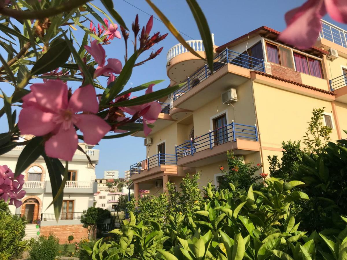 Vila Laura Pasha Villa Ksamil Bagian luar foto